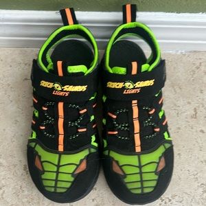 Skechers “Skech-o-saurus” light up sandals size 13